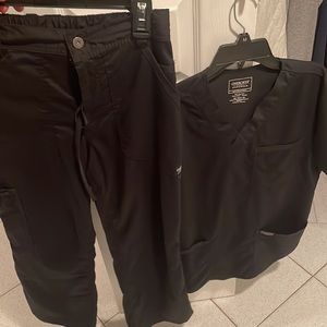 mens cherokee XS scrub set.